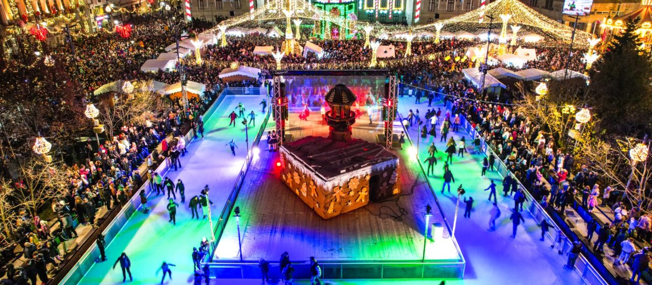 Mama lui Elon Musk, impresionată de Târgul de Crăciun de la Craiova